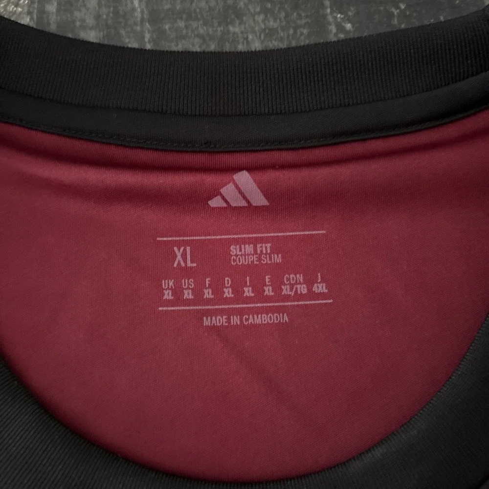 adidas 2025-26 Liverpool Men's Pre-Match Soccer Jersey XL - Picture 3 of 9